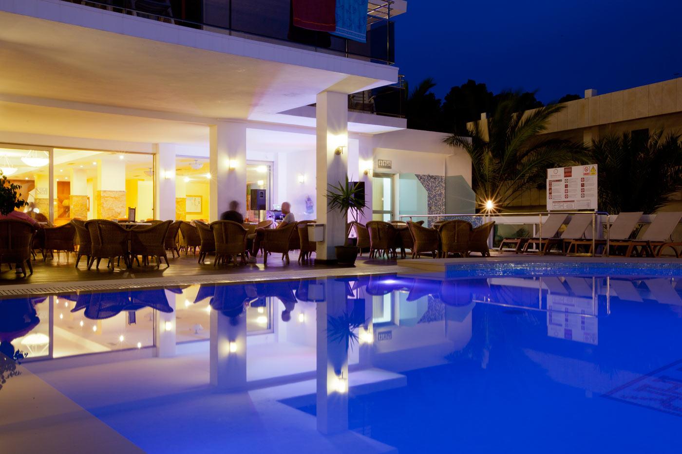 Bellamar Hotel Beach & Spa Сан-Антоніо Екстер'єр фото